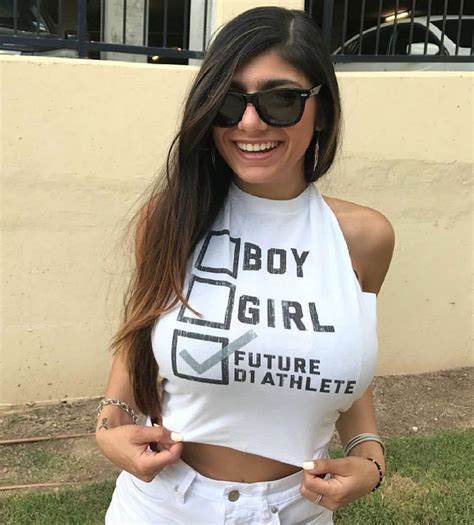 mia khalifa black|Mia Khalifa Black Porn Videos 